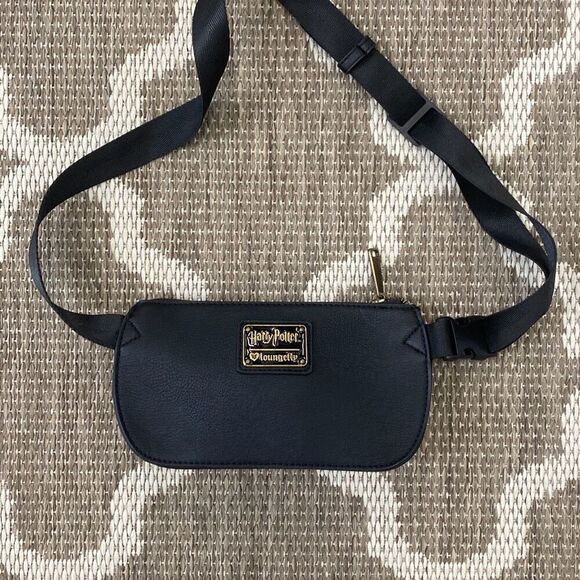 Loungefly Harry Potter Morsmordre Fanny pack￼ - Picture 3 of 7